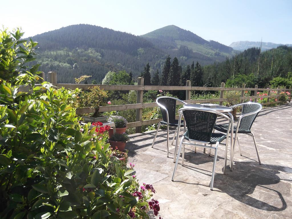 ホテル Casa Rural Madariaga Artea エクステリア 写真