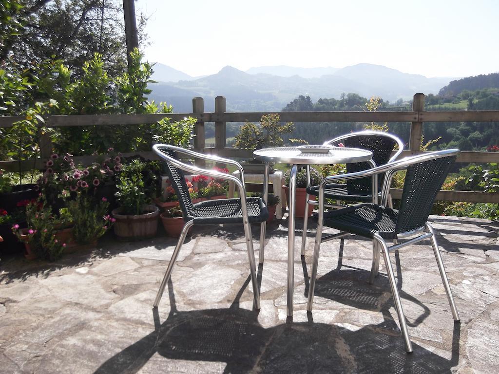 ホテル Casa Rural Madariaga Artea エクステリア 写真
